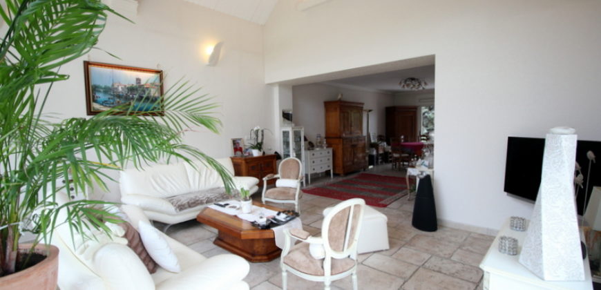 PROPRIETE – POUILLY SUR LOIRE – 1374