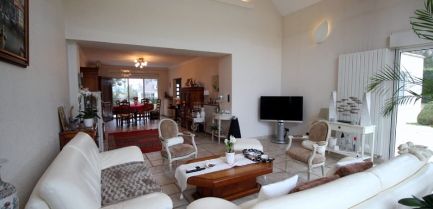 PROPRIETE – POUILLY SUR LOIRE – 1374
