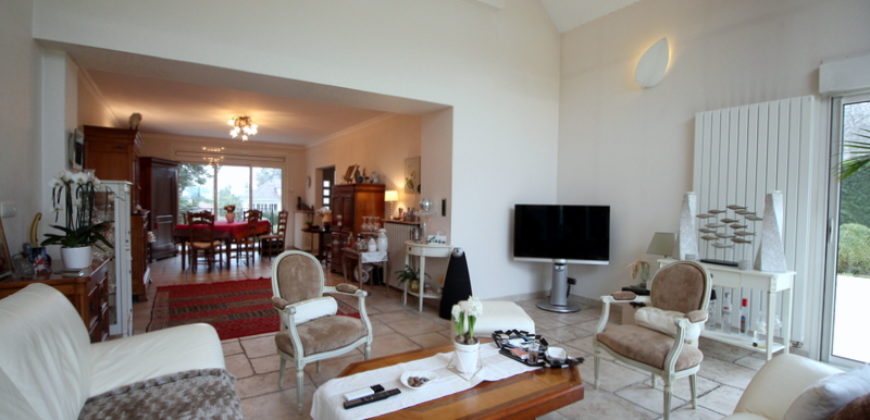 PROPRIETE – POUILLY SUR LOIRE – 1374