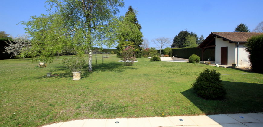 PROPRIETE – POUILLY SUR LOIRE – 1374