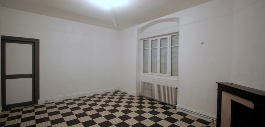 Maison – 1306-550