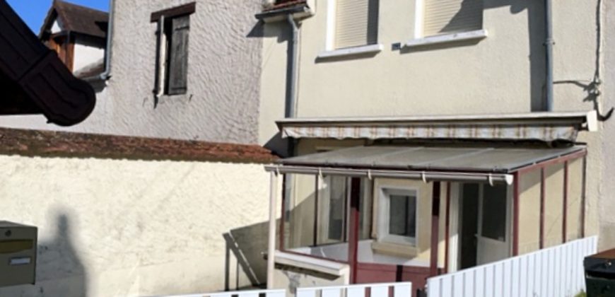 Maison d’habitation idéale pour rapport locatif – 1386