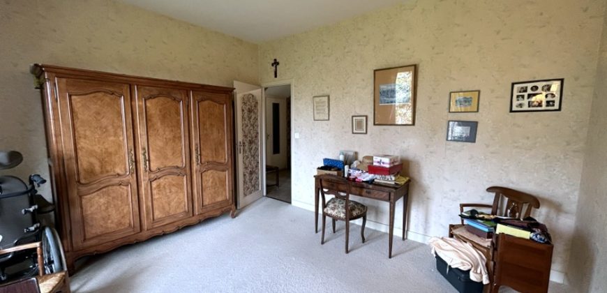 LA CHARITÉ SUR LOIRE, pavillon d’habitation – 1389