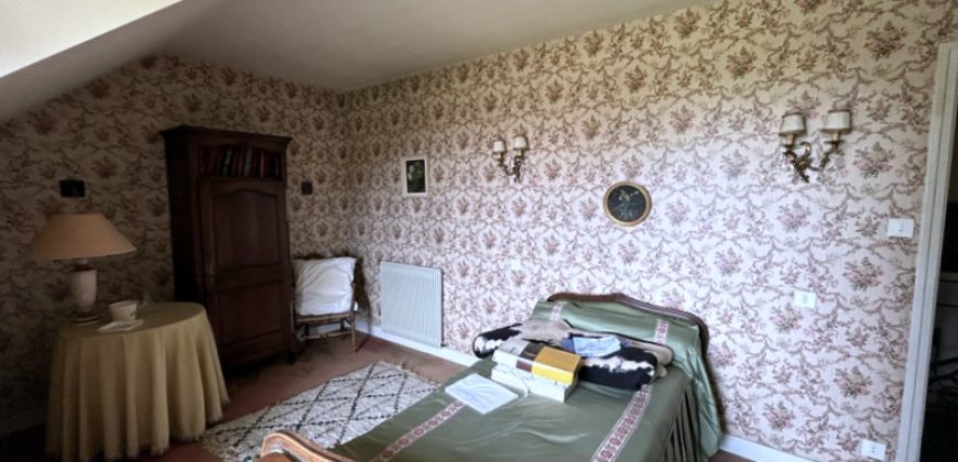 LA CHARITÉ SUR LOIRE, pavillon d’habitation – 1389