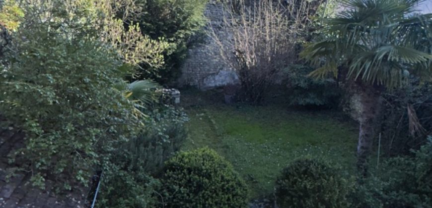 Au coeur de LA CHARITÉ SUR LOIRE – 1390