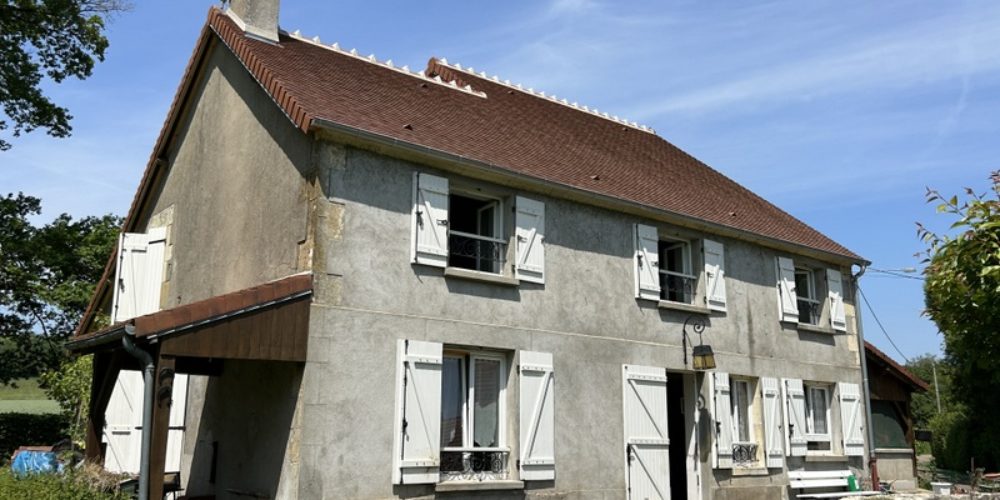 AGRÉABLE MAISON DE CAMPAGNE – 1396